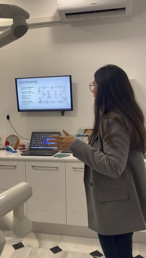 Formación en impresión dental 3D: sesión práctica (1)